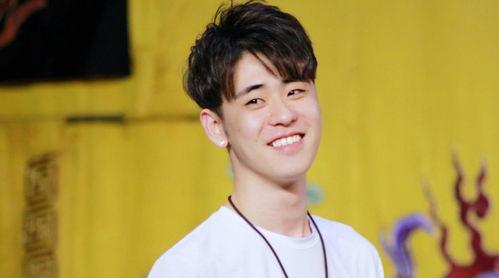 新浪娱乐八卦吃瓜博主,新浪八卦博主带你领略幕后风云